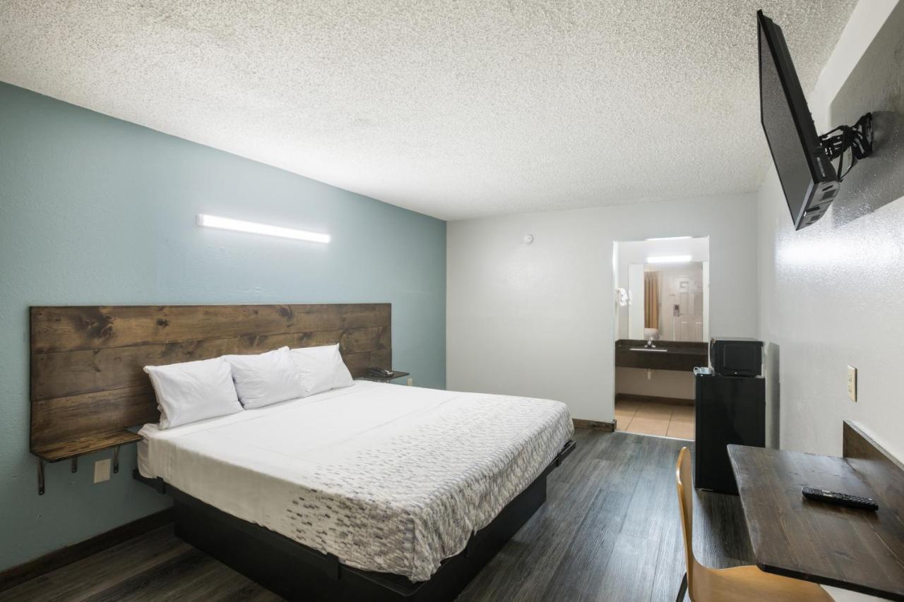 Americas Best Value Inn Stockbridge Oda fotoğraf