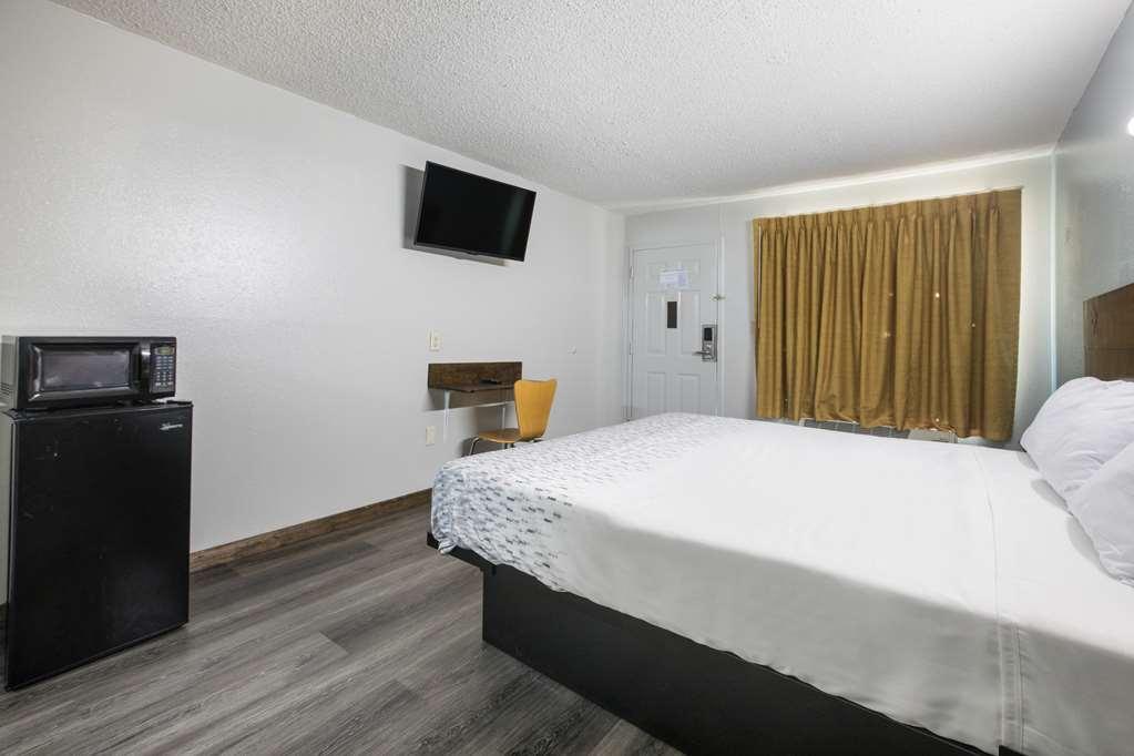 Americas Best Value Inn Stockbridge Oda fotoğraf