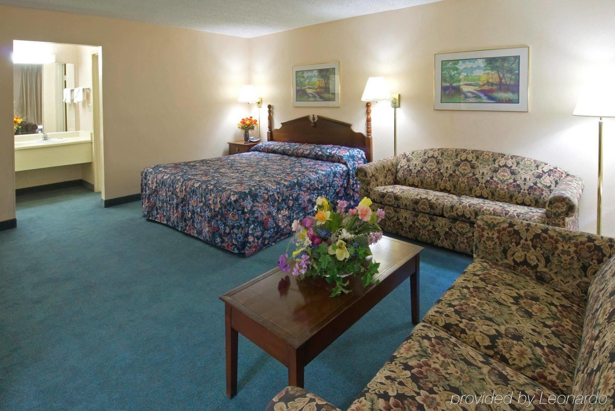 Americas Best Value Inn Stockbridge Oda fotoğraf